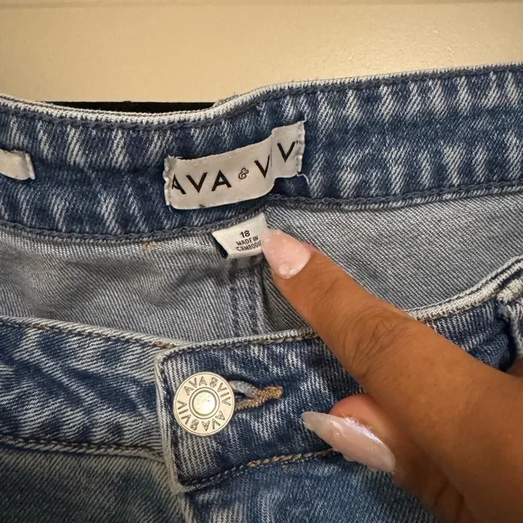 Ava & Viv Light Blue Boyfriend Jeans - Picture 2 of 4